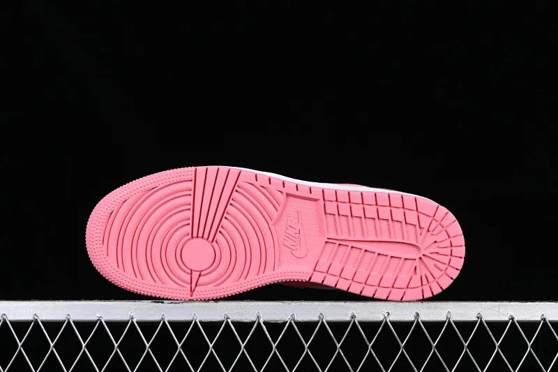 All categories Air Jordan Jordan series basketball shoes Air Jordan 1 Low G version pure original Air Jordan 1 Low "Desert Berry" AJ1 Joe 1 pink and white low-top cultural basketball shoes 553560-616